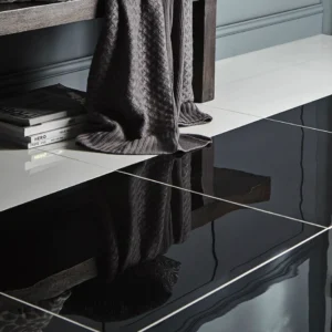 PIANO BLACK, 60 × 60 cm